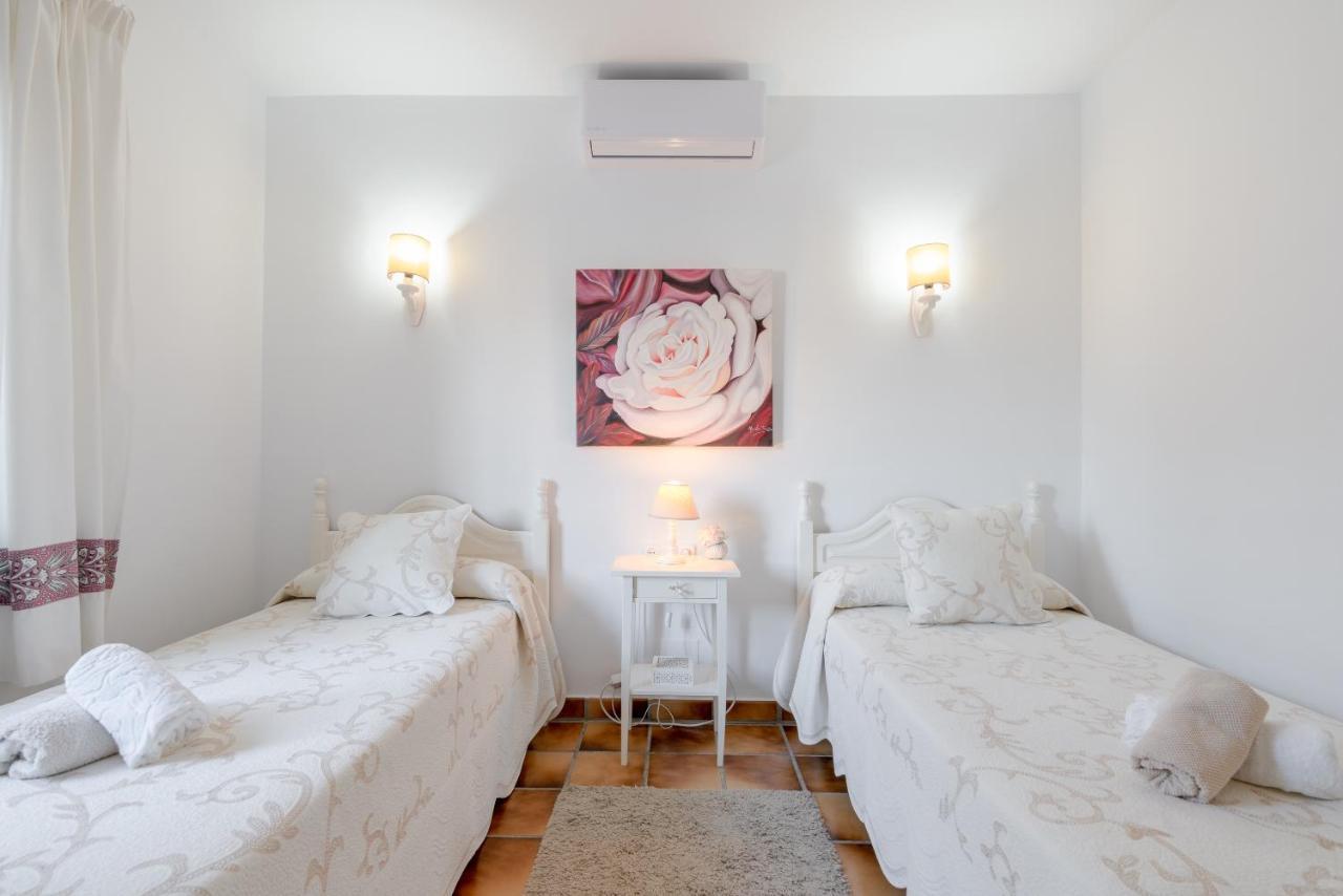 Cortijo La Rijana Villa Sayalonga ภายนอก รูปภาพ