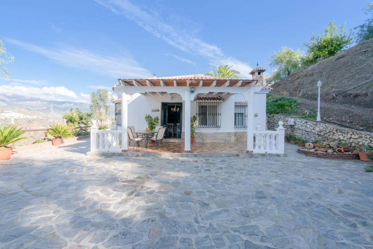 Cortijo La Rijana Villa Sayalonga ภายนอก รูปภาพ