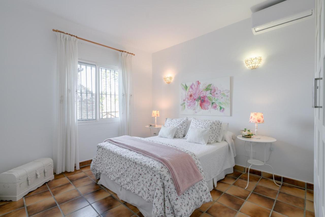 Cortijo La Rijana Villa Sayalonga ภายนอก รูปภาพ