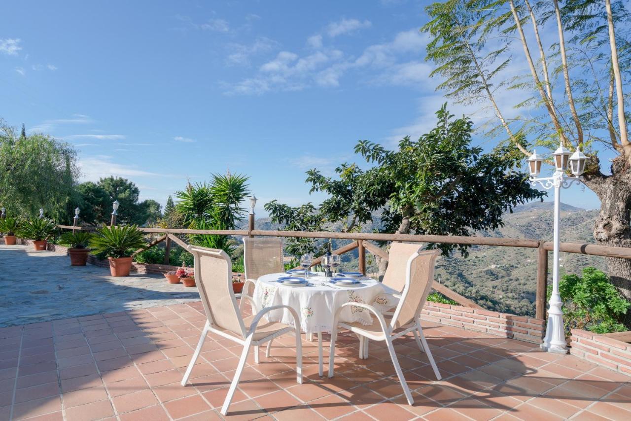 Cortijo La Rijana Villa Sayalonga ภายนอก รูปภาพ